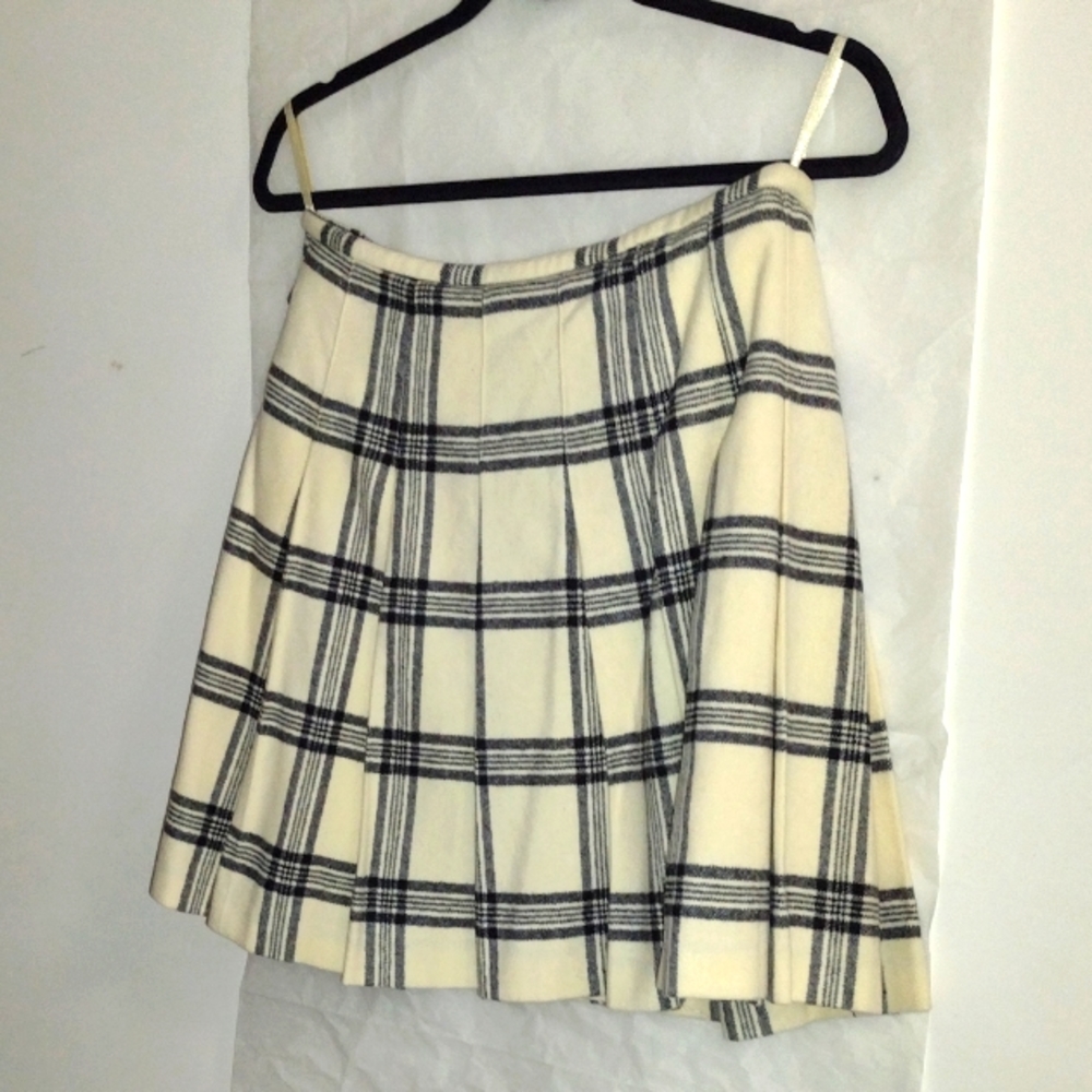 Creamy White & Black Plaid Tartan Mini Seen Everywhere About Town🆕 Auction Item - Picture 10 of 11
